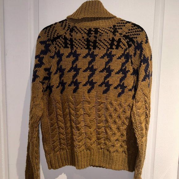 JOHN & JENN Turtle Neck Sweater - Picture 3 of 3